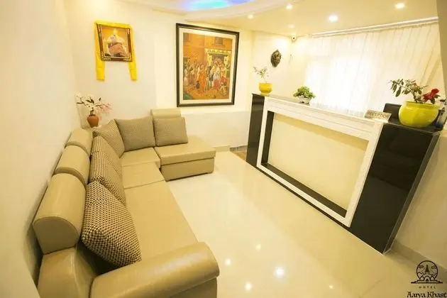 Aarya Chaitya Inn - Lobi
