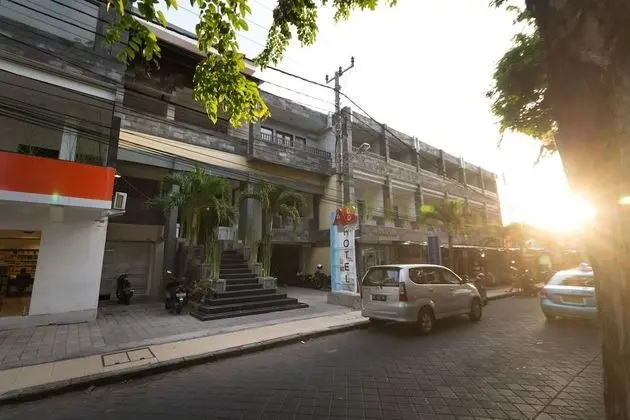 AB Hotel Kuta - Dış Mekan