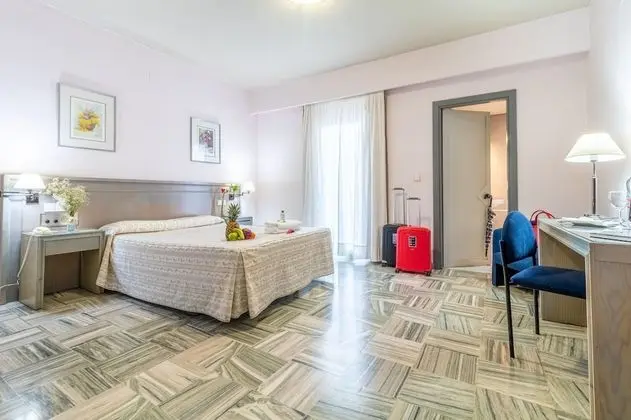 Hotel Abades Manzanil