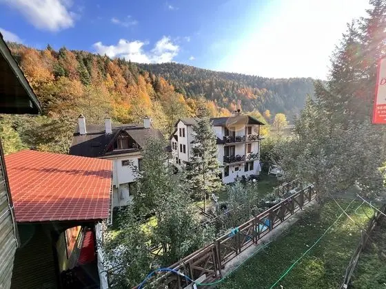 Abant Dört Mevsim Konağı