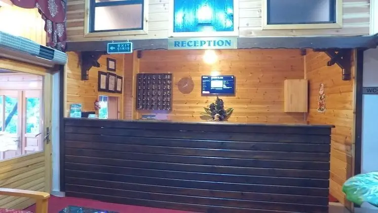 Abant Kartal Yuvası Hotel - Lobi
