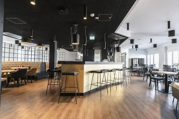 Abasto Hotel München Feldmoching - Yerinde Yemek