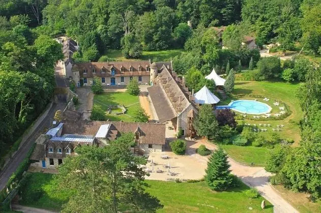Abbaye Des Vaux De Cernay - Havuz