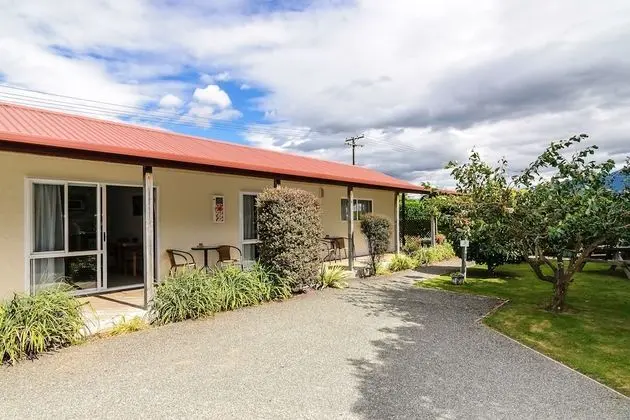 Abbey Court Motel