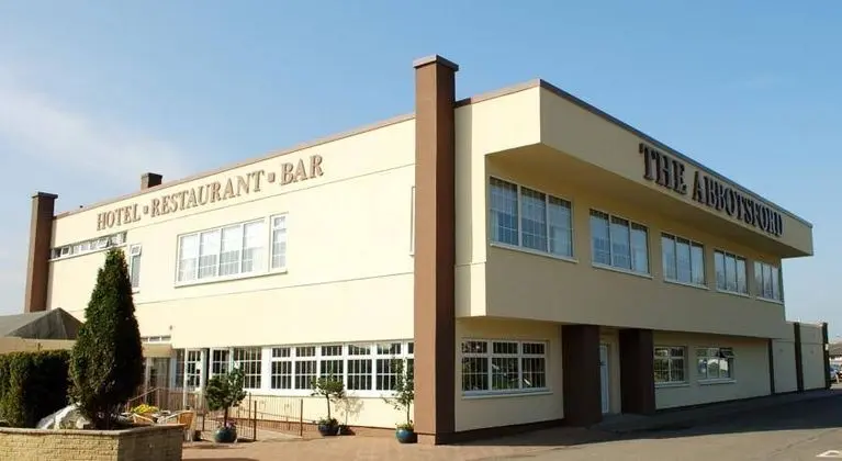 Abbotsford Hotel