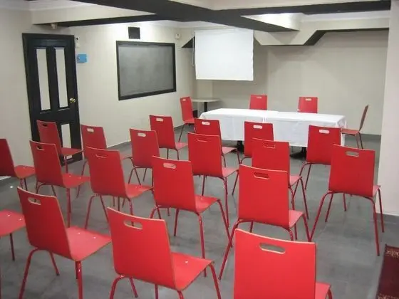 Abel Hotel - İş / Konferans