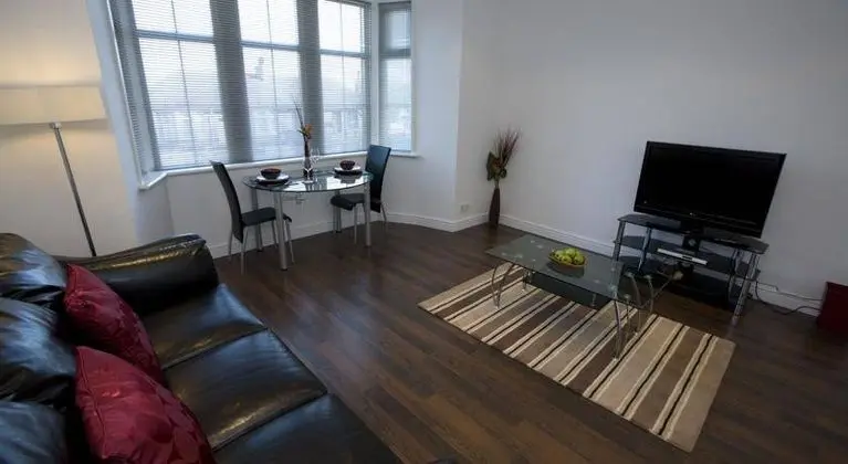Aberdeen Serviced Apartments - The Lodge