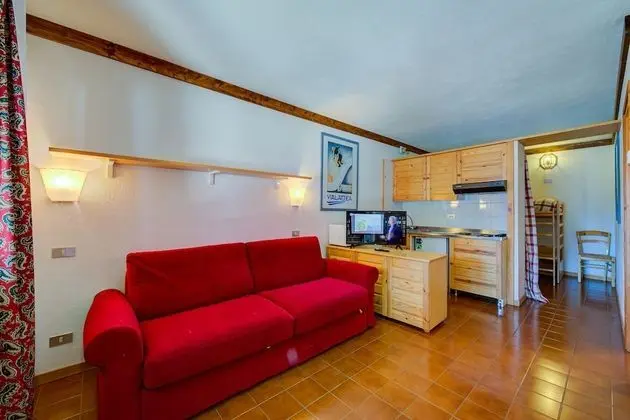 Abeti A2-02 few min From ski