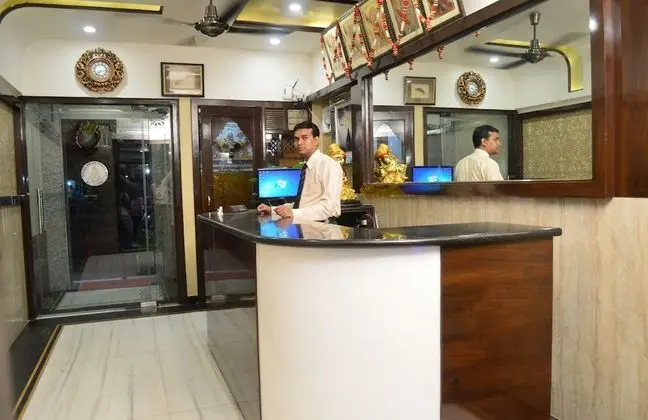 Hotel Abhinandan Inn Jaipur - Lobi