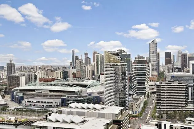 ABIGAIL, 2BDR Docklands Apartment