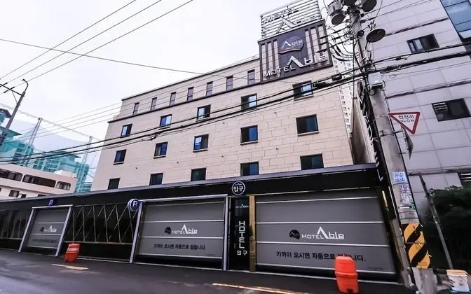 HOTEL Able