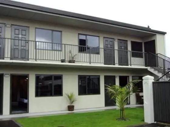 Abode on Courtenay Motor Inn - Dış Mekan