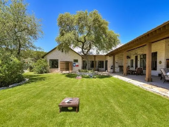 The Above Luxury Ranch Estate - Oda