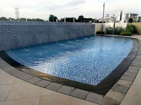 Abreeza Place Apartments - Havuz