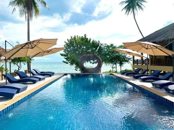 Absolute Beachfront Resort - Havuz