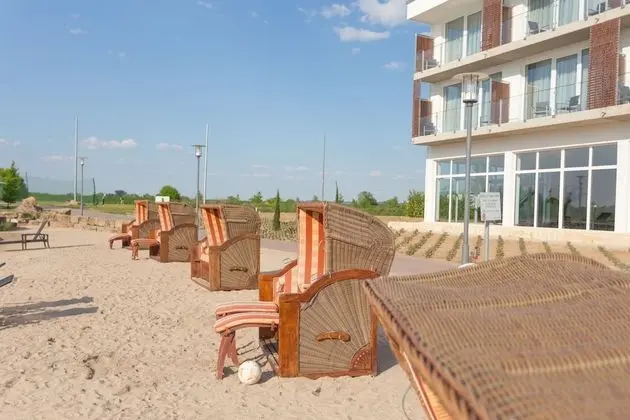 Hotel Absolute Golfresort Gernsheim - Plaj