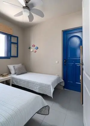 Absolute Perdika Aegina - Oda