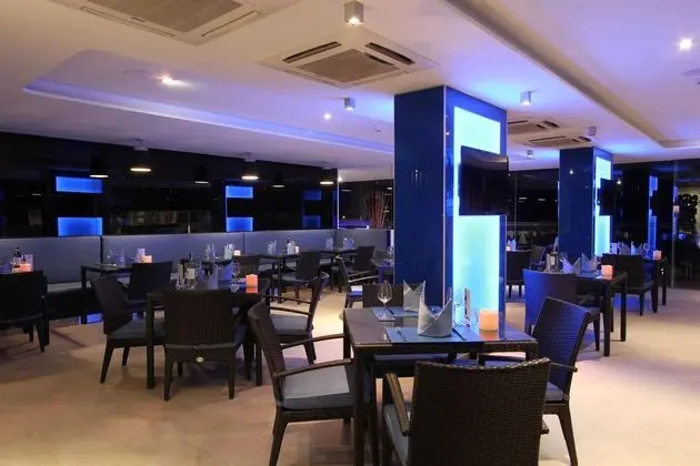 Absolute Twin Sands Resort & Spa