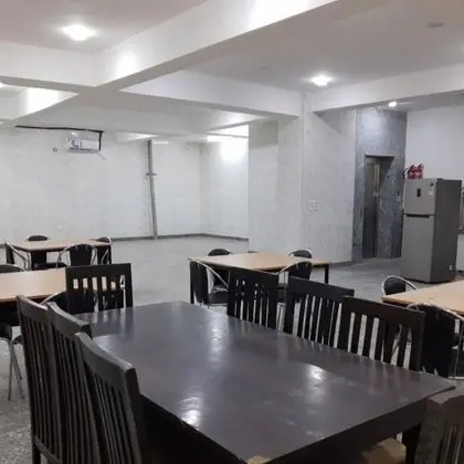 Abuzz Oxfordcaps Roopnagar - İç Mekan