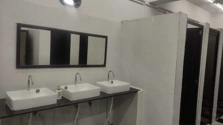 Abuzz Oxfordcaps Shahpur Jat - Banyo Tipleri