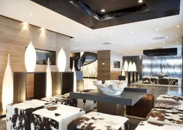 AC Hotel Baqueira Autograph Collection - Lobi