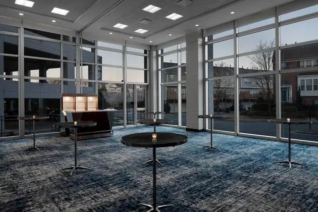 AC Hotel Charlotte Ballantyne - Lobi