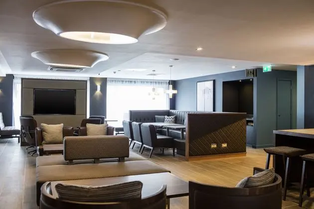 AC Hotel by Marriott Birmingham - Lobi