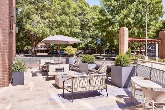 AC Hotel by Marriott Columbus Downtown - Oda Düzeni