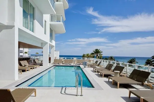 AC Hotel by Marriott Fort Lauderdale Beach - Havuz