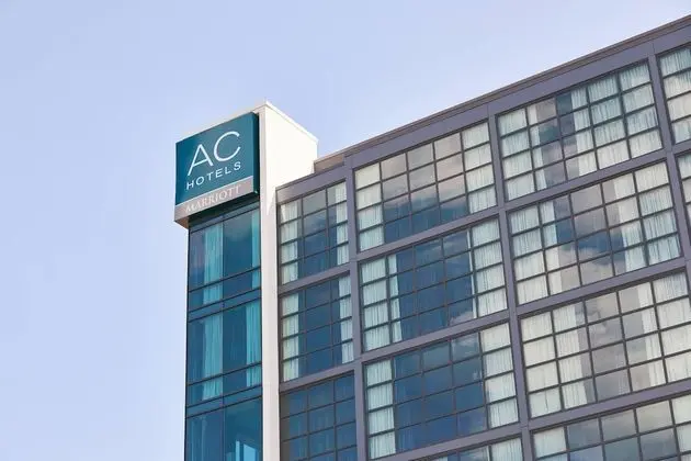 AC Hotel by Marriott Huntsville Downtown - Dış Mekan