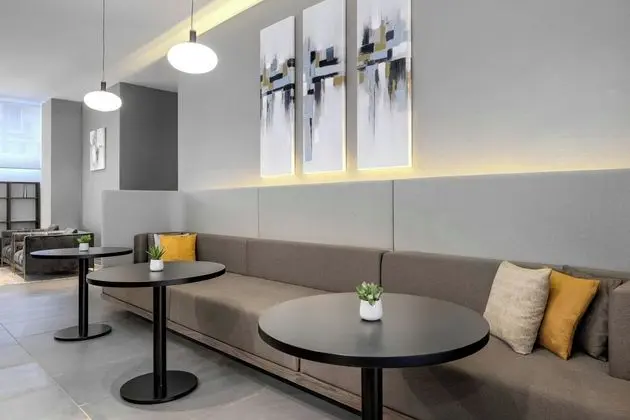 AC Hotel by Marriott Milan Sesto - Lobi
