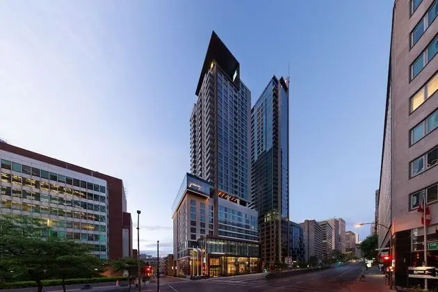 AC Hotel by Marriott Montreal Downtown - Dış Mekan