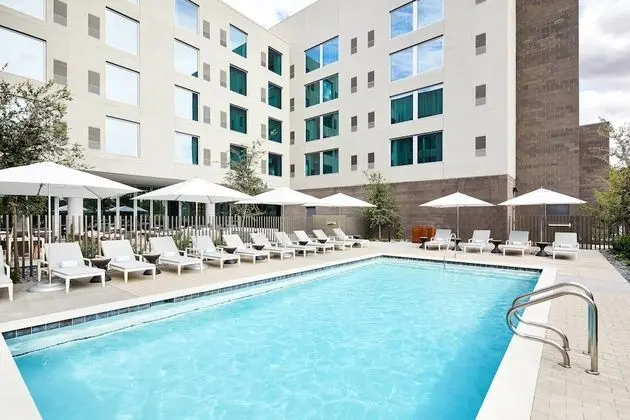 AC Hotel by Marriott Phoenix Biltmore - Havuz
