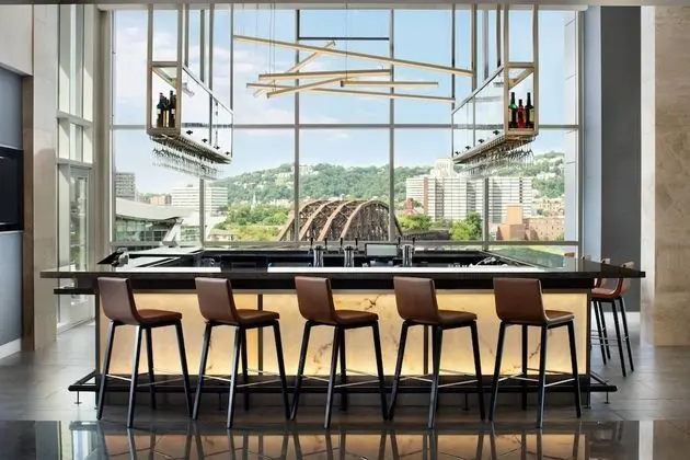 AC Hotel Pittsburgh Downtown - Yerinde Yemek