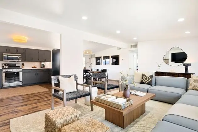 Acacia By Avantstay Modern J Tree Escape w/ Cowboy Pool, Fire Pit, Ping Pong & Pool Table - İç Mekan
