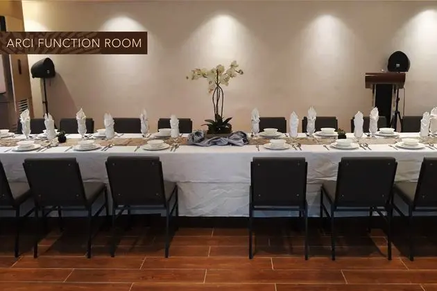 Acacia Hotel Bacolod - İş / Konferans