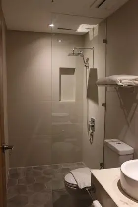 Acacia Hotel Bacolod - Oda