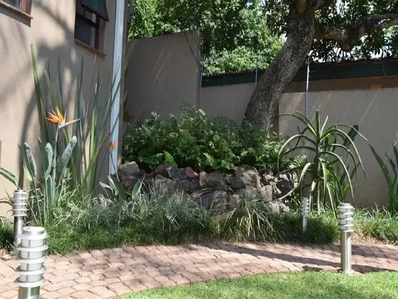 Acacia Guesthouse - Dış Mekan