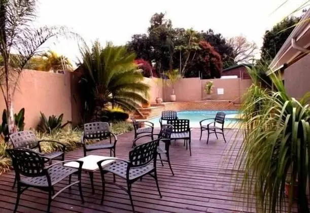 Acacia Guesthouse - Havuz
