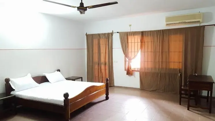 Academia Hotel
