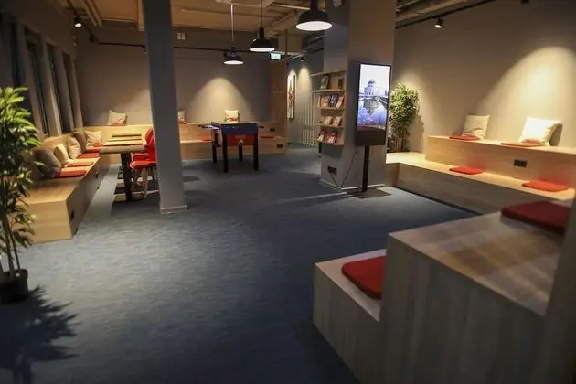 acama Hotel & Hostel Kreuzberg - Lobi