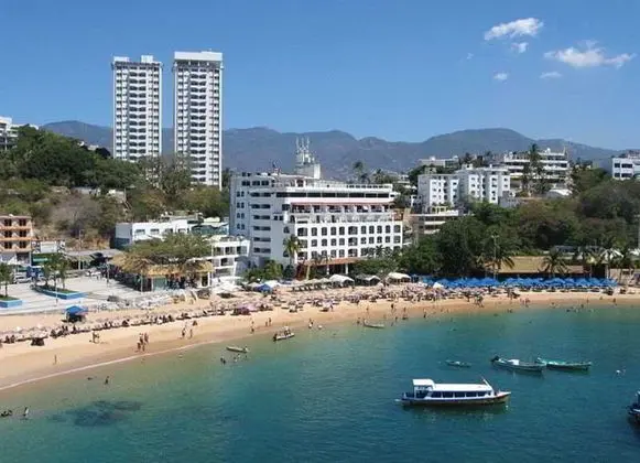 Acamar Beach Resort