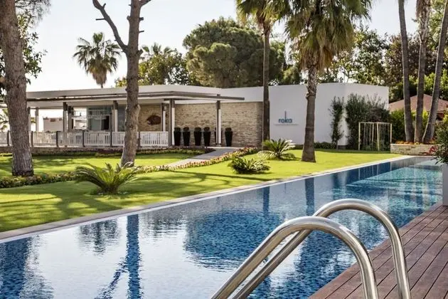 Acanthus Cennet Barut Collection - Havuz