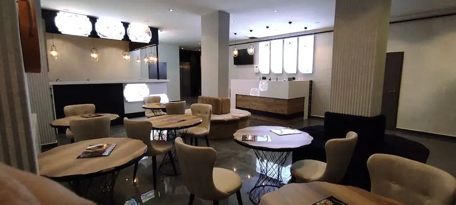 ACAR AIRPORT PLUS HOTEL - Yerinde Yemek