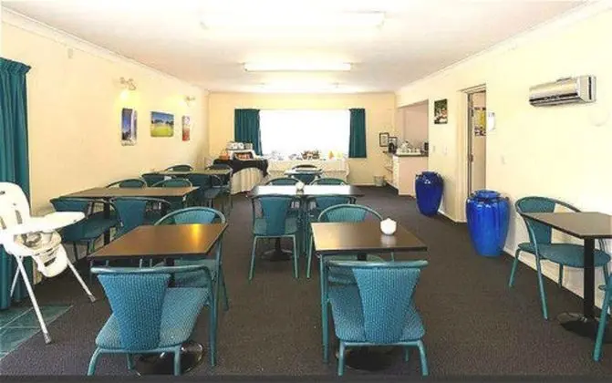 Accolade Lodge Motel - Yerinde Yemek