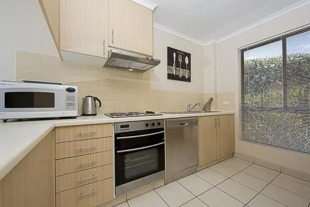 Accommodate Canberra - Kingston Court - Mutfak