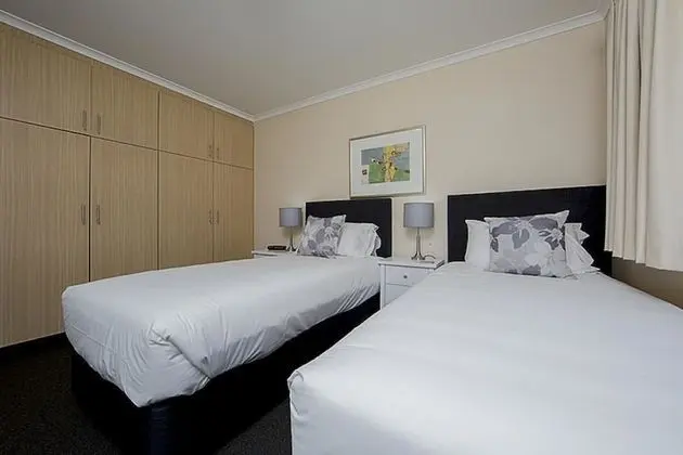 Accommodate Canberra - Kingston Court - Oda