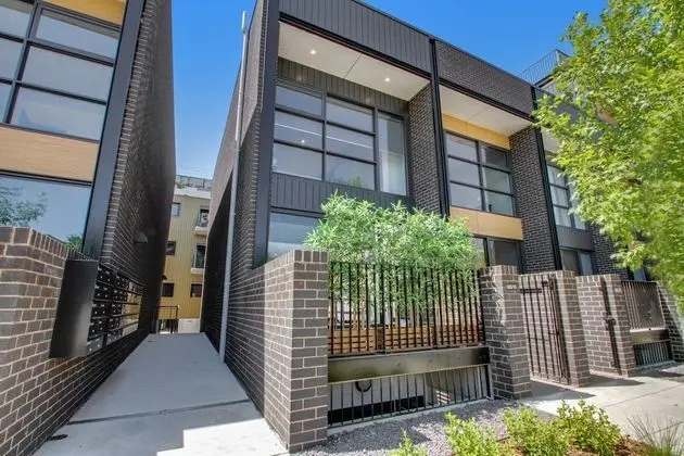 Accommodate Canberra - Parbery