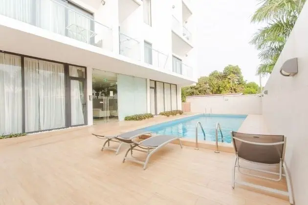 Accra Luxury Apartments at Pine Court - Havuz