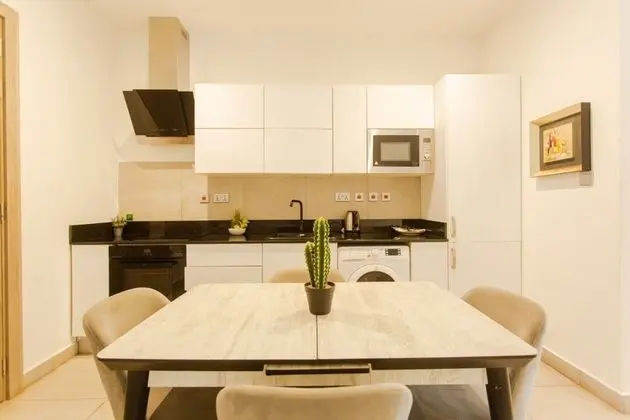 Accra Luxury Apartments at Pine Court - Oda Düzeni